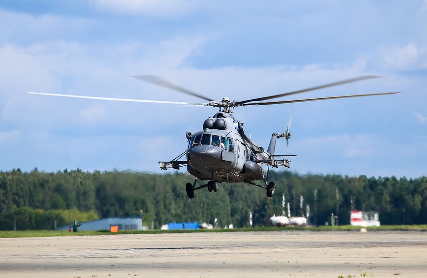 Пилотажные группы выступили в Кубинке перед форумом "Армия-2016" 35 фото