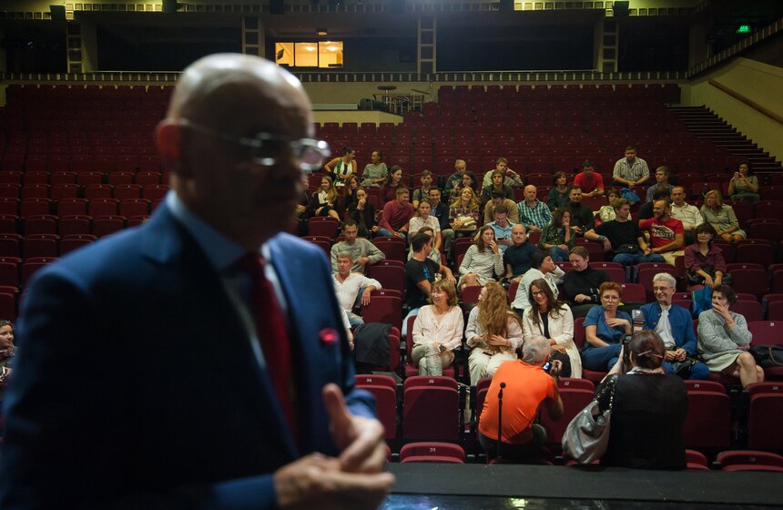 Сбор труппы театра "Сатирикон" 9 фото