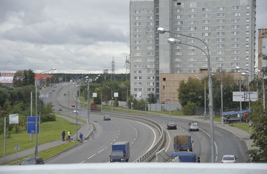 Сергей Собянин открыл движение по эстакаде на Рябиновой улице 21 фото