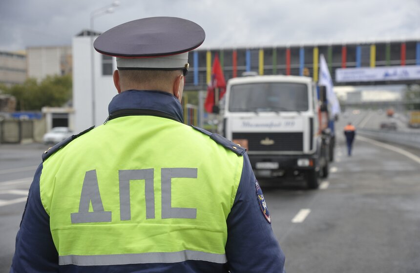 Сергей Собянин открыл движение по эстакаде на Рябиновой улице 12 фото