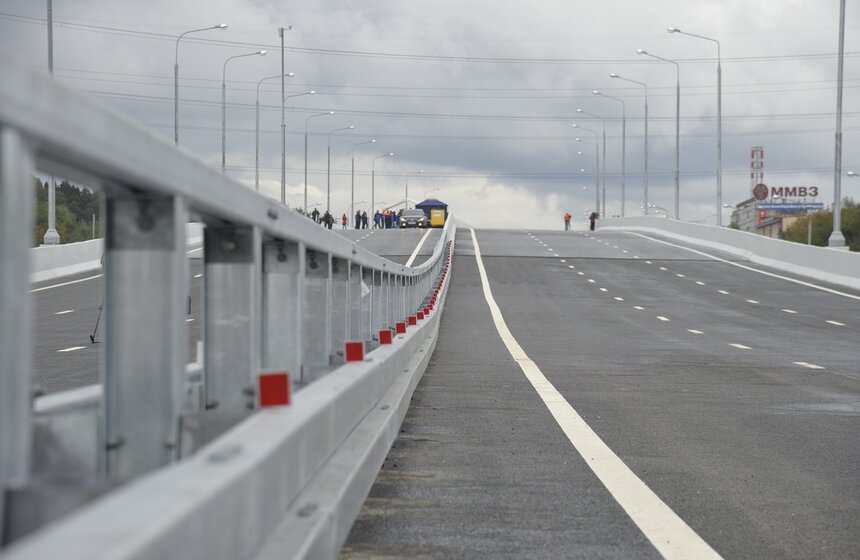 Сергей Собянин открыл движение по эстакаде на Рябиновой улице 9 фото