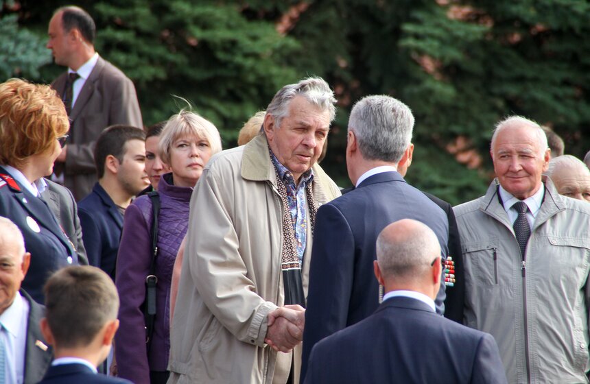 Церемония возложения цветов к Могиле Неизвестного Солдата 27 фото