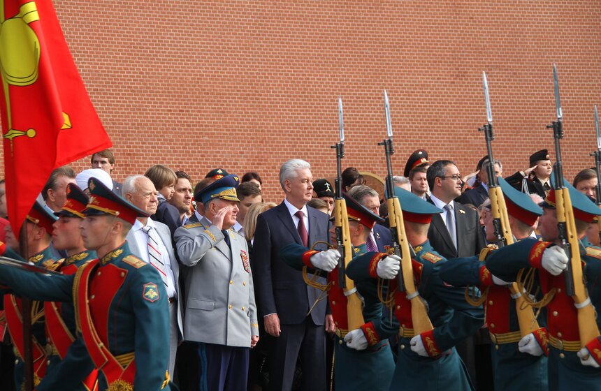 Церемония возложения цветов к Могиле Неизвестного Солдата 23 фото