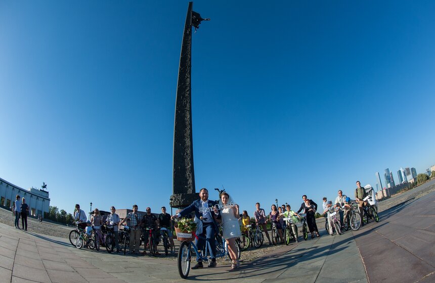 В парке Победы состоялась первая велосвадьба 22 фото