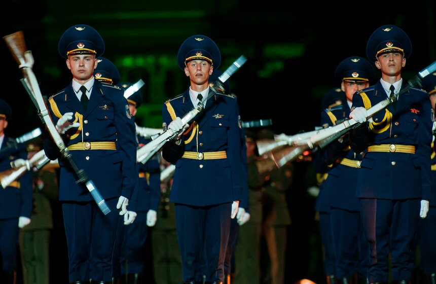 Церемония открытия фестиваля "Спасская башня" прошла в Москве 26 фото