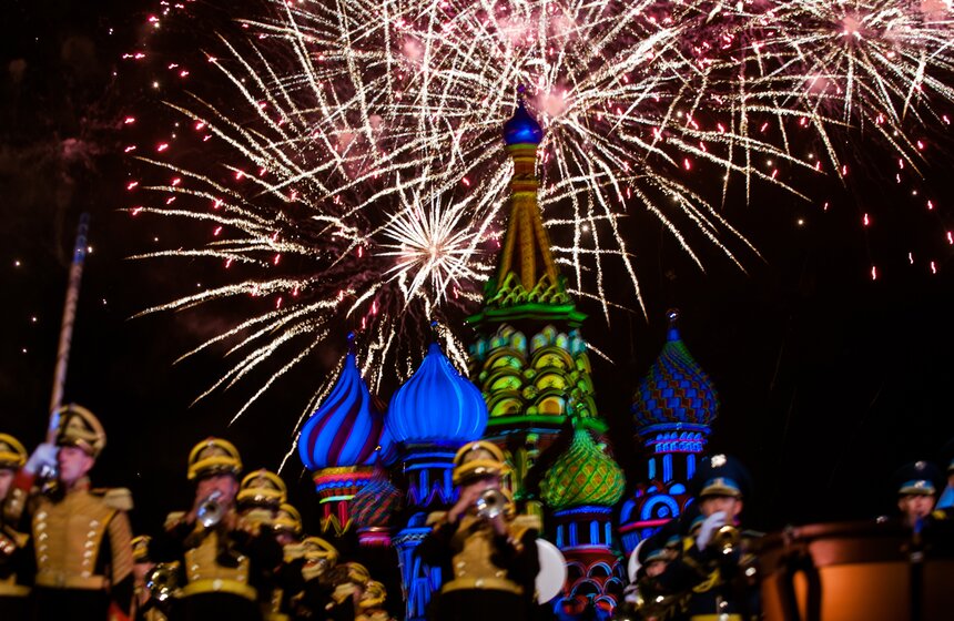 Церемония открытия фестиваля "Спасская башня" прошла в Москве 48 фото