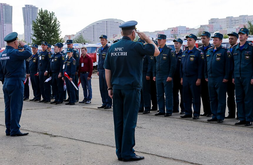 Соревнования пожарных прошли на Ходынском поле 10 фото