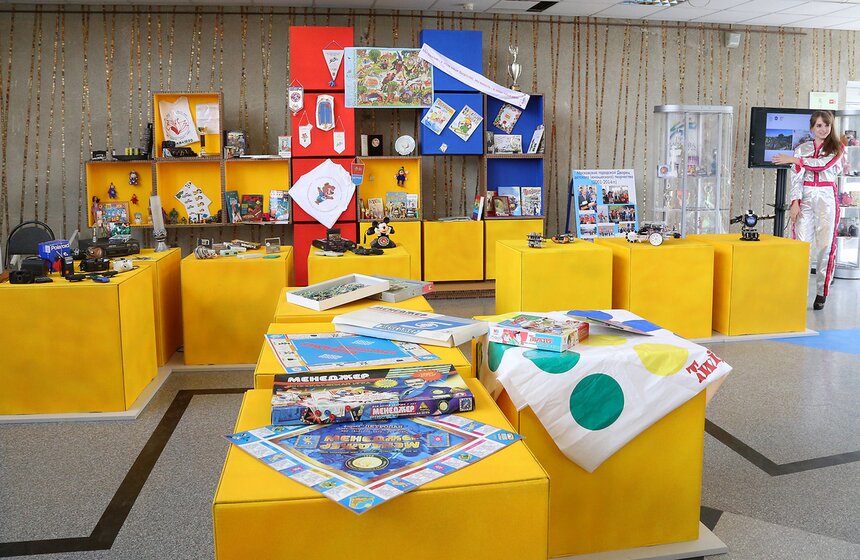 Посвященная Дворцу пионеров выставка открылась в Москве 17 фото