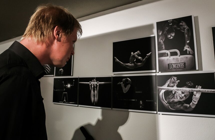 Фотовыставка имени Андрея Стенина открылась в Москве 25 фото