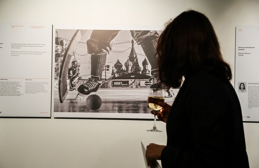 Фотовыставка имени Андрея Стенина открылась в Москве 22 фото