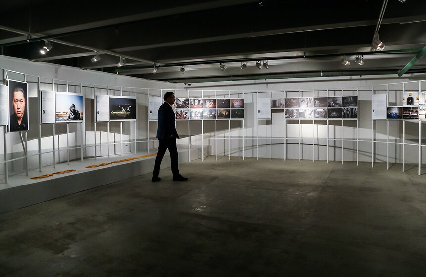 Фотовыставка имени Андрея Стенина открылась в Москве 20 фото