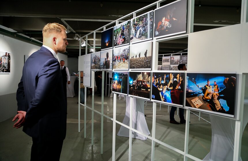 Фотовыставка имени Андрея Стенина открылась в Москве 7 фото