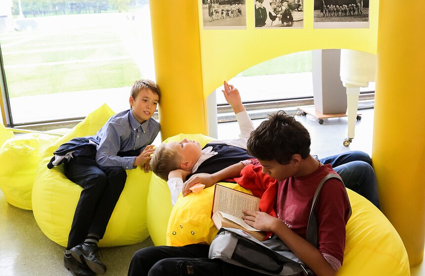 Посвященная Дворцу пионеров выставка открылась в Москве 26 фото