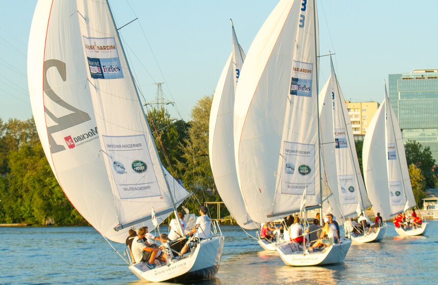 Регаты Tuesday Warm-up Race и Wednesday Night Race 3 фото