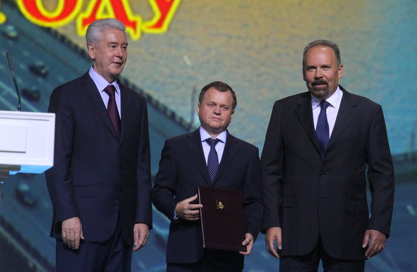 Работникам ЖКХ вручили награды за достижения 18 фото