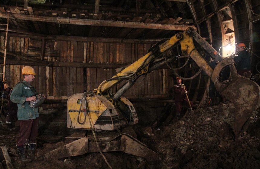 Крупный ТПУ появится на станции метро "Окружная" 13 фото