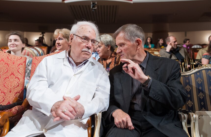 Труппа Московского театра "Et Cetera" представила свой состав 8 фото