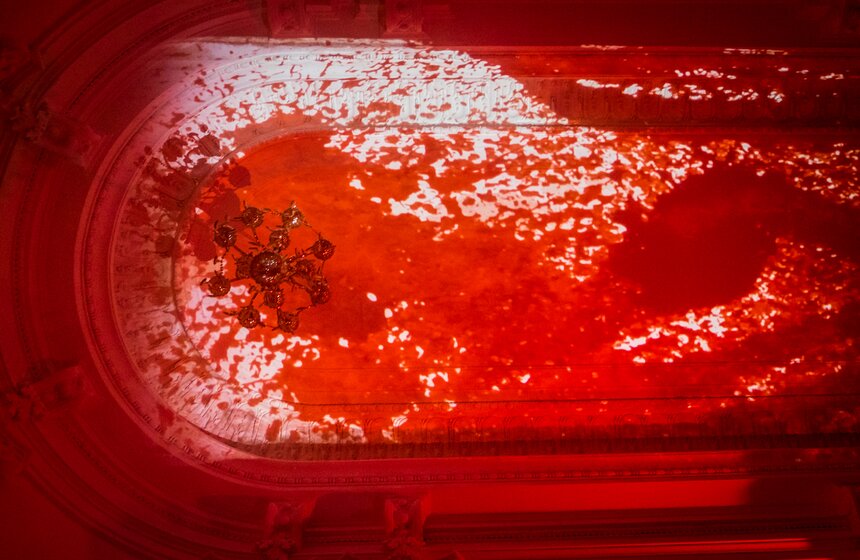 Показ спектакля "Черный русский" в доме Спиридонова 46 фото