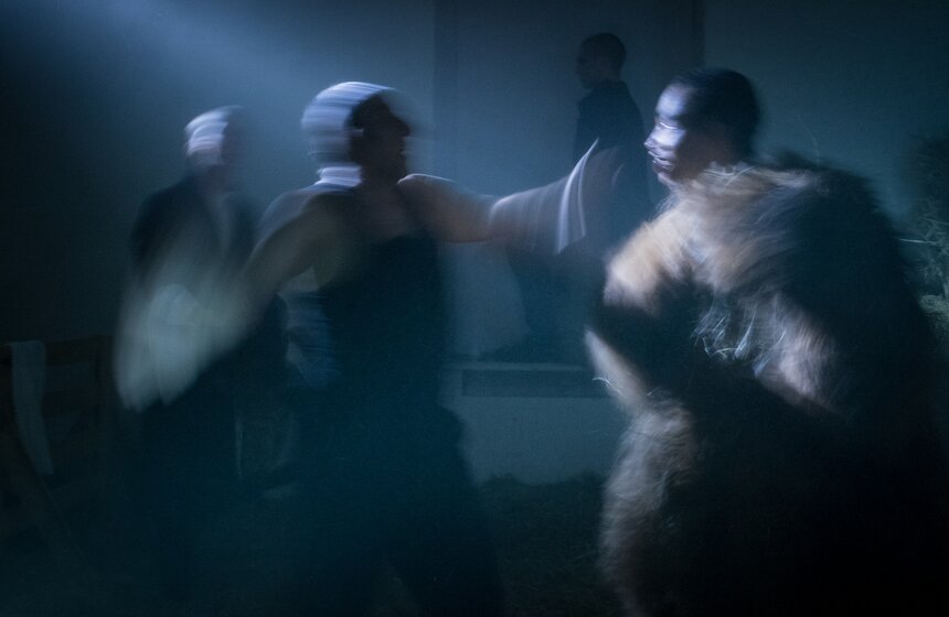 Показ спектакля "Черный русский" в доме Спиридонова 19 фото