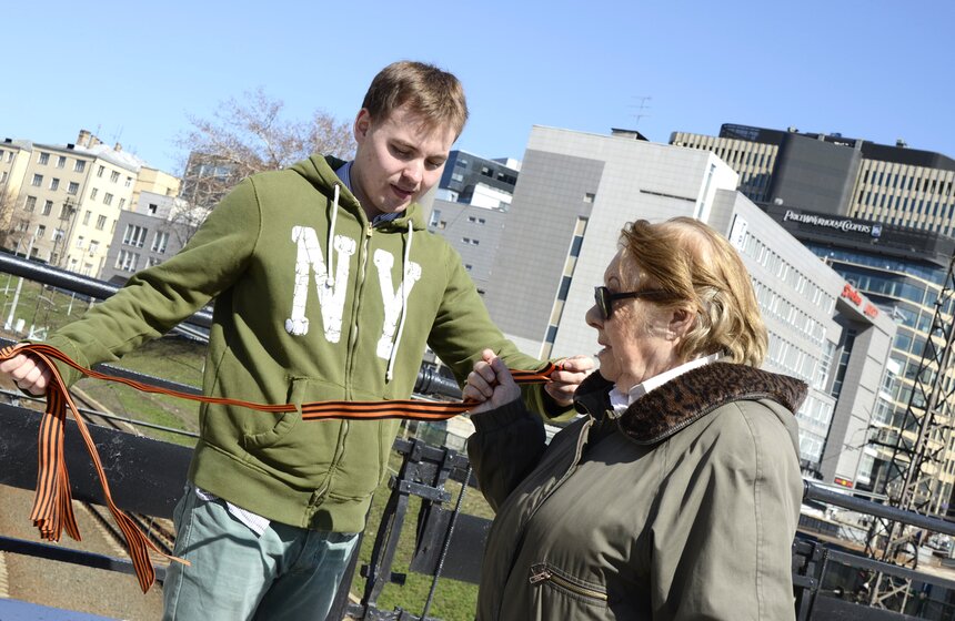 Издание М24.ru приняло участие в акции "Георгиевская ленточка" 4 фото