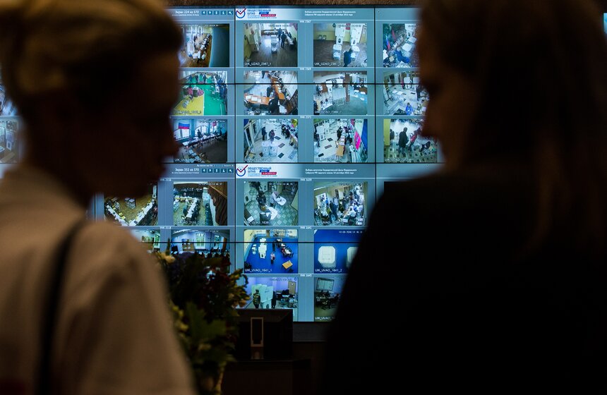 Фото. Работа штаба по наблюдению за выборами в Госдуму в Москве 7 фото