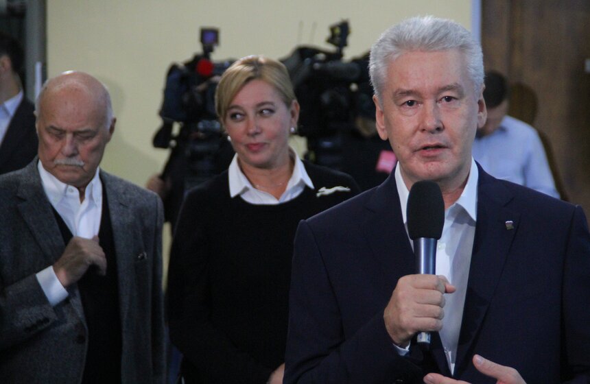 Сергей Собянин посетил штаб "Единой России" 14 фото