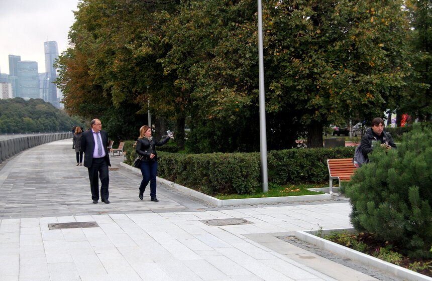 Сергей Собянин открыл благоустроенную Лужнецкую набережную 10 фото