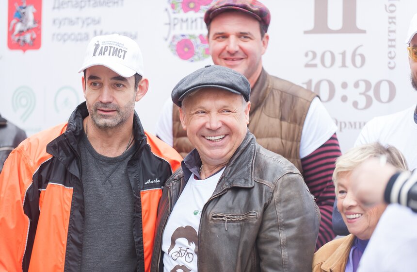 Первый благотворительный велозаезд "ТеатРалли" 4 фото