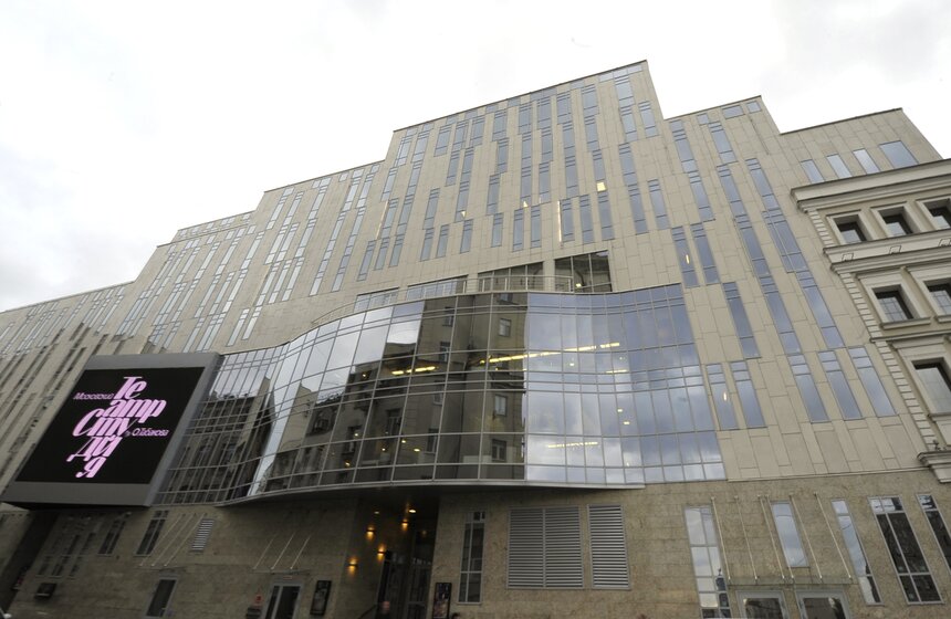 Мэр открыл новую сцену "Табакерки" 1 фото