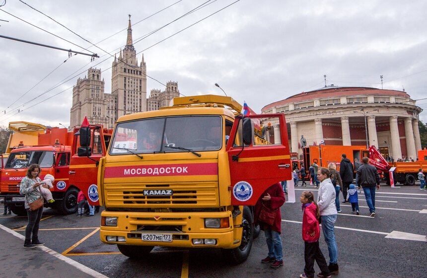 Выставка специализированной техники на Красной Пресне 26 фото