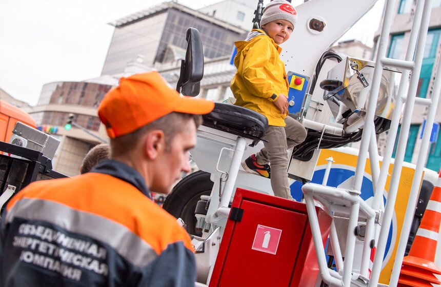 Выставка специализированной техники на Красной Пресне 23 фото