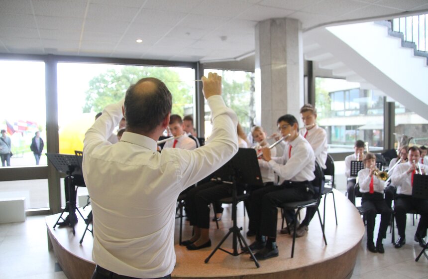 Мэр наградил победителей школьной олимпиады мегаполисов 5 фото