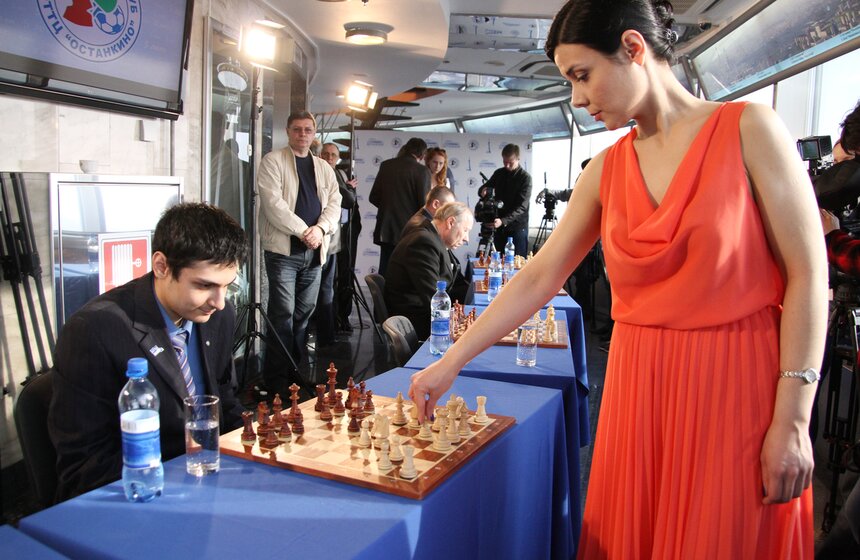 В Останкино прошел сеанс игры в шахматы на высоте 337 метров 2 фото