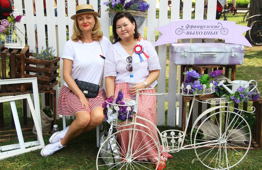 В парке "Сокольники" прошел велопарад "Леди на велосипеде" 8 фото