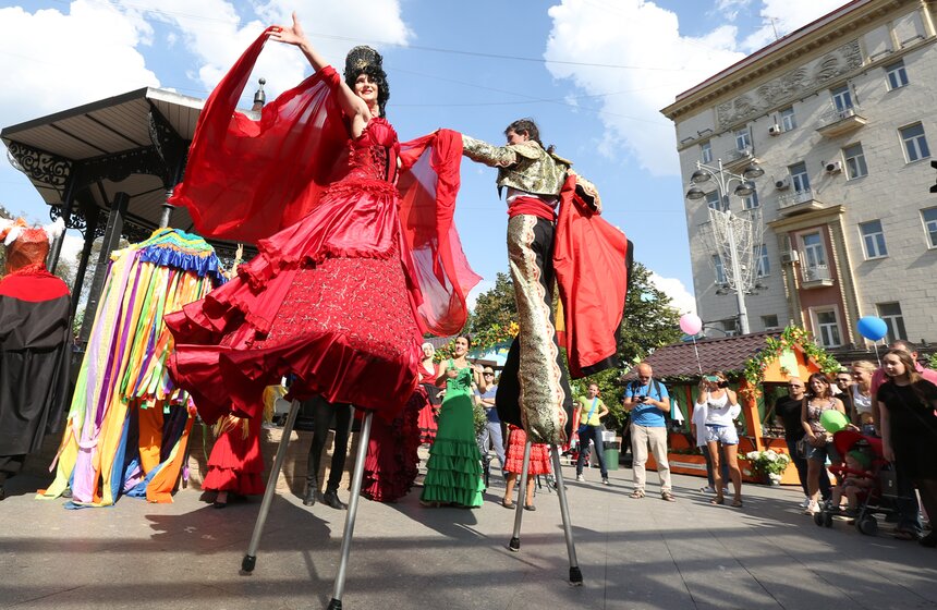 "Московское варенье" завершилось костюмированным парадом 14 фото