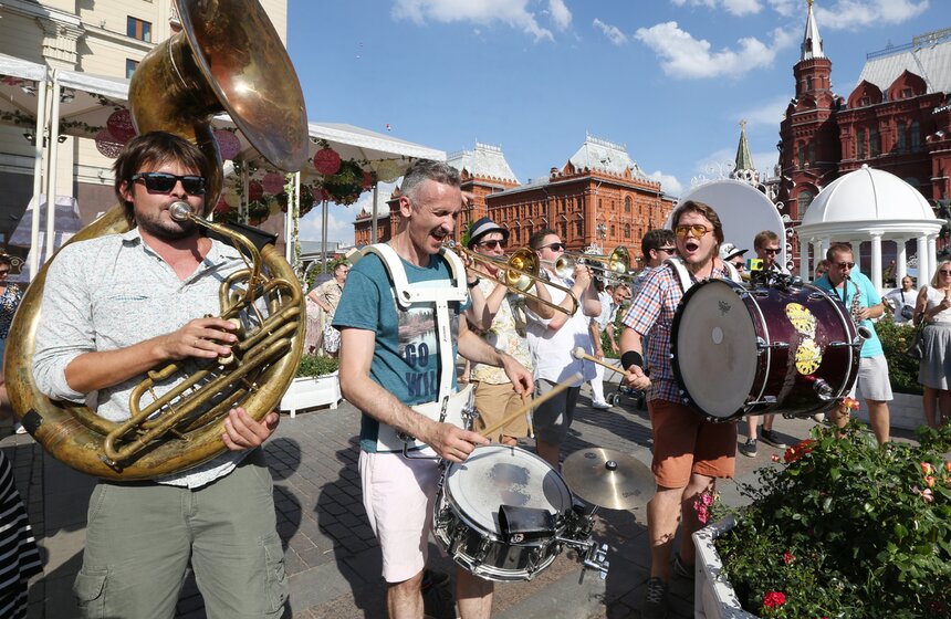 "Московское варенье" завершилось костюмированным парадом 28 фото
