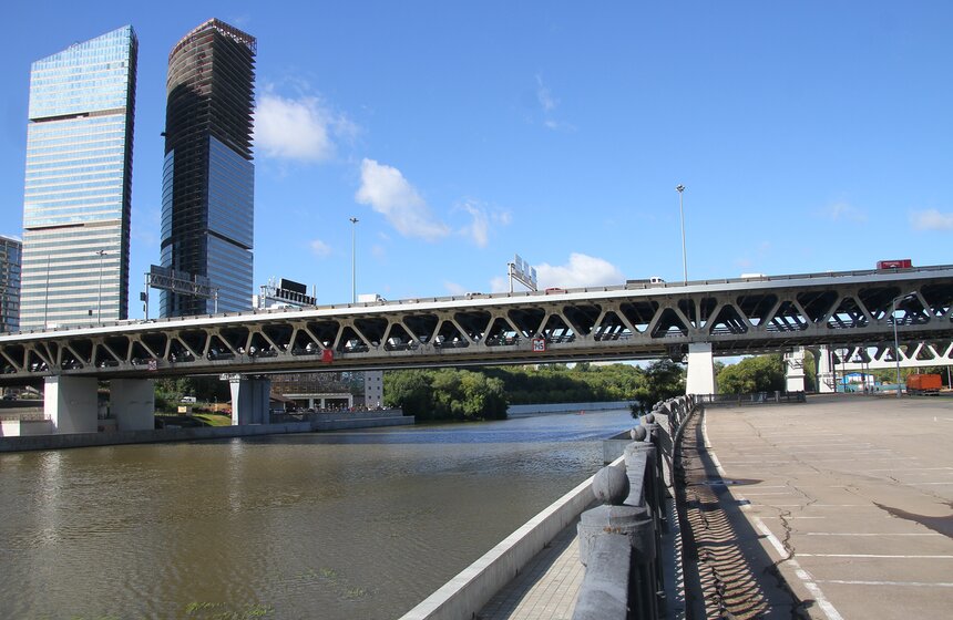 Мэр проверил ход реконструкции Краснопресненской набережной 1 фото