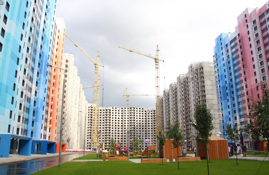 Сергей Собянин посетил стройку жилого квартала в Северном 13 фото