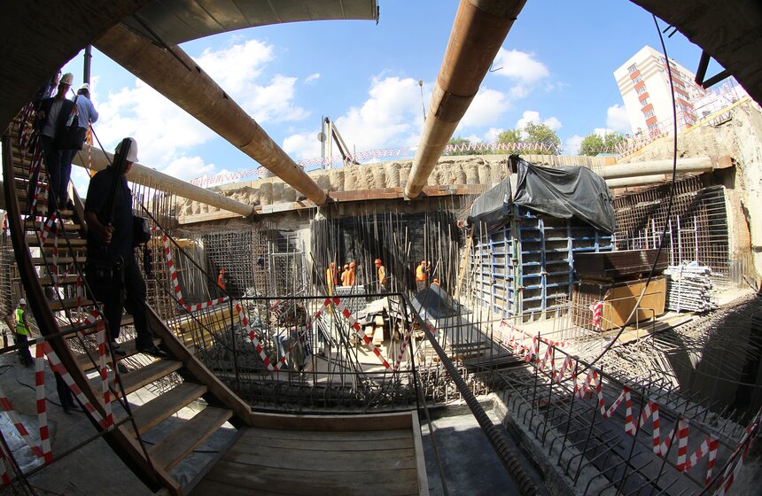 Собянин проверил ход работ на станции "Шелепиха" 15 фото