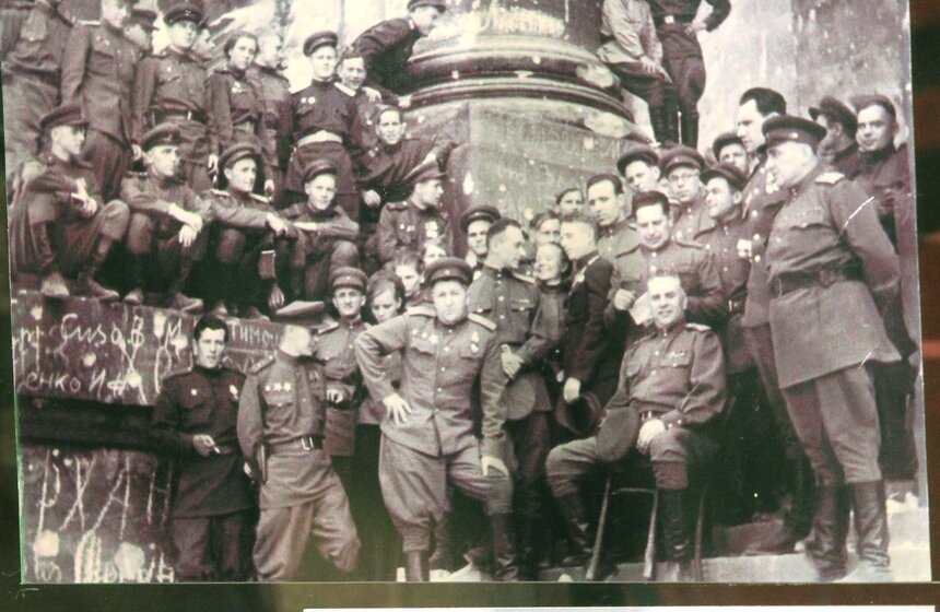 Уникальные архивные документы ФСБ показали на выставке "Смерш" 7 фото