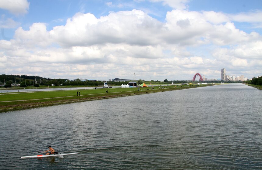 Турнир по любительской рыбалке на Гребном канале 1 фото
