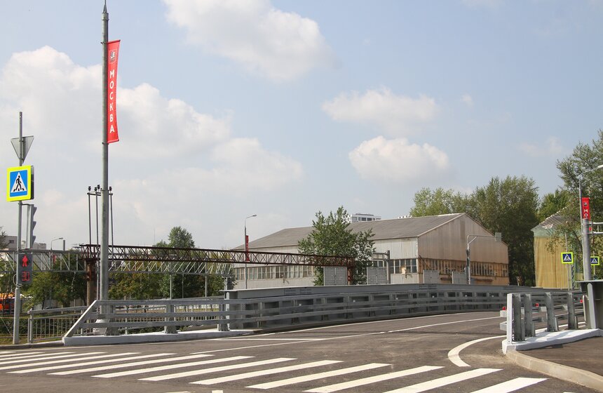 Мэр открыл движение по путепроводу на Павелецком направлении МЖД 2 фото