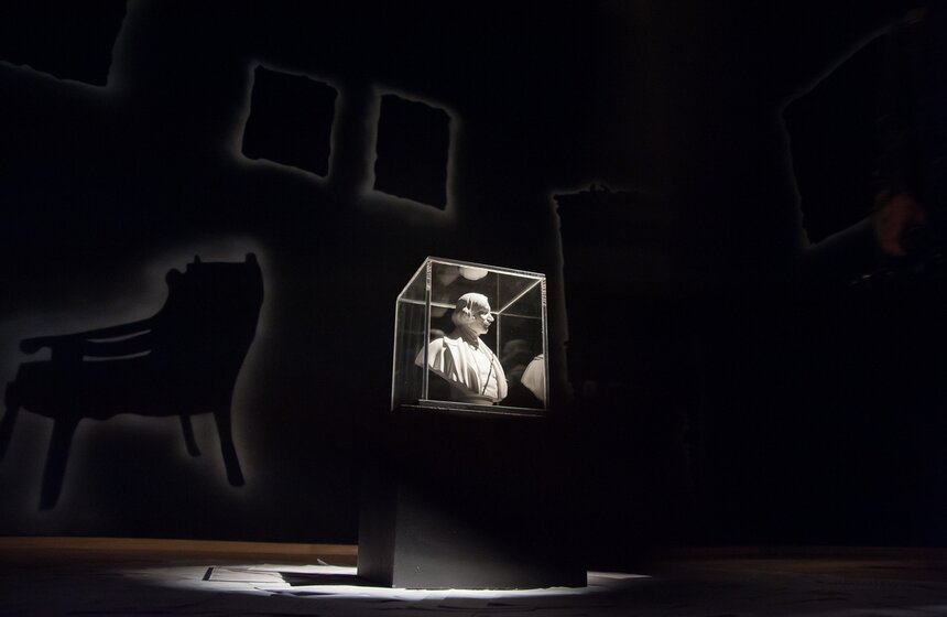 Выставка "Портрет" в галерее "Новое крыло" 6 фото