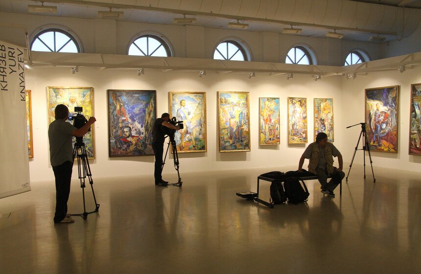 Выставка художников-ветеранов ВОВ в Новом Манеже 25 фото