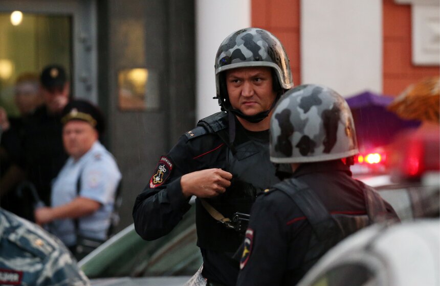 Захват заложников в банке на Большой Никитской 4 фото