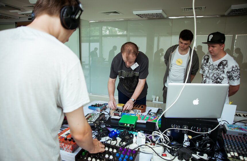 Sound Sunday в кинотеатре "Октябрь" 3 фото