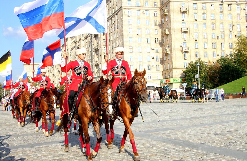 День Государственного флага отметили на Поклонной горе 2 фото