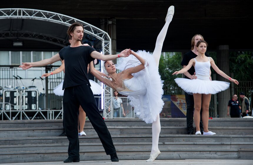 Фестиваль о российской культуре 90-х прошел в Музеоне 12 фото