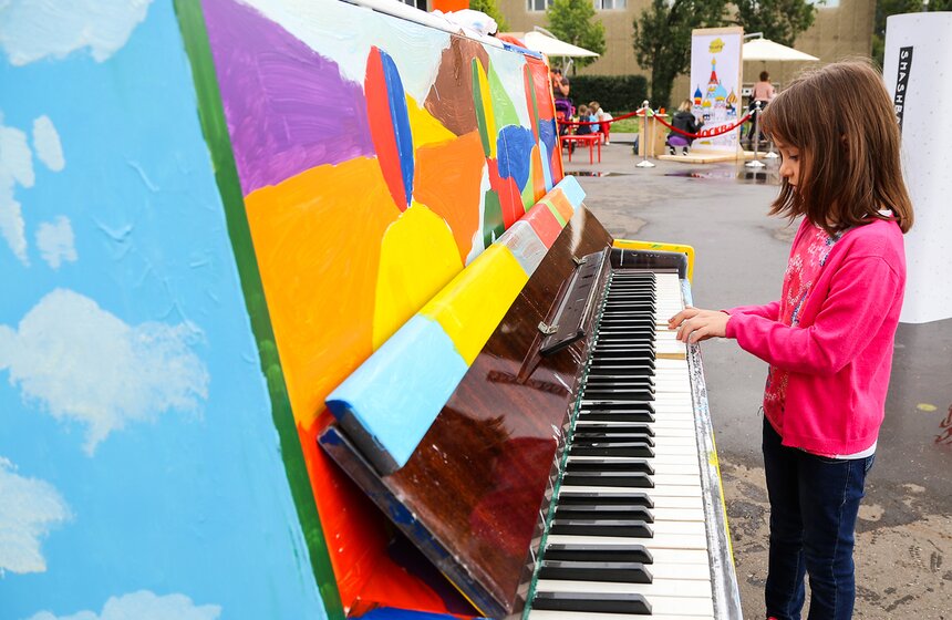 Фестиваль раскрасок "Твори!" в парке Горького 14 фото