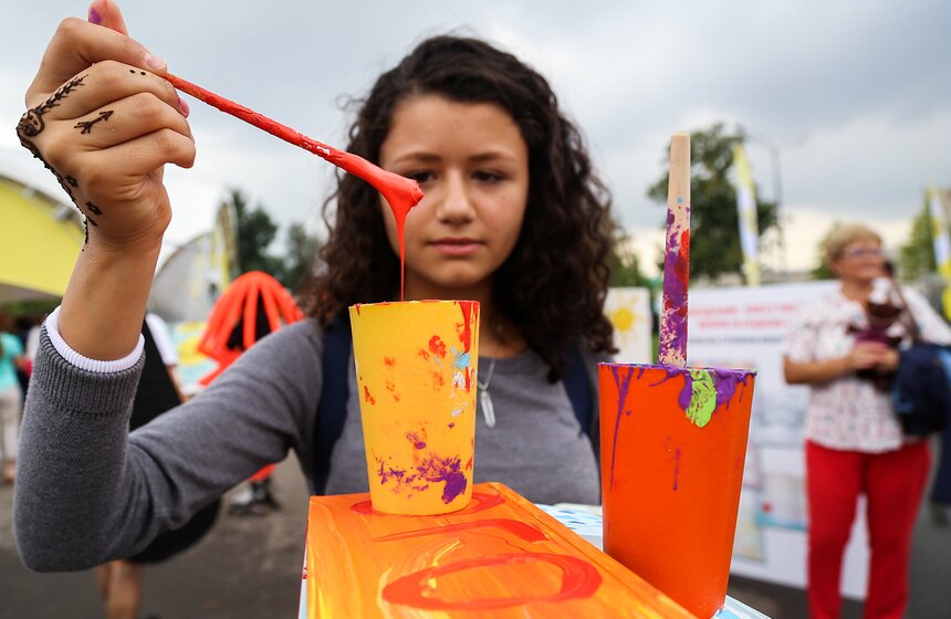 Фестиваль раскрасок "Твори!" в парке Горького 19 фото